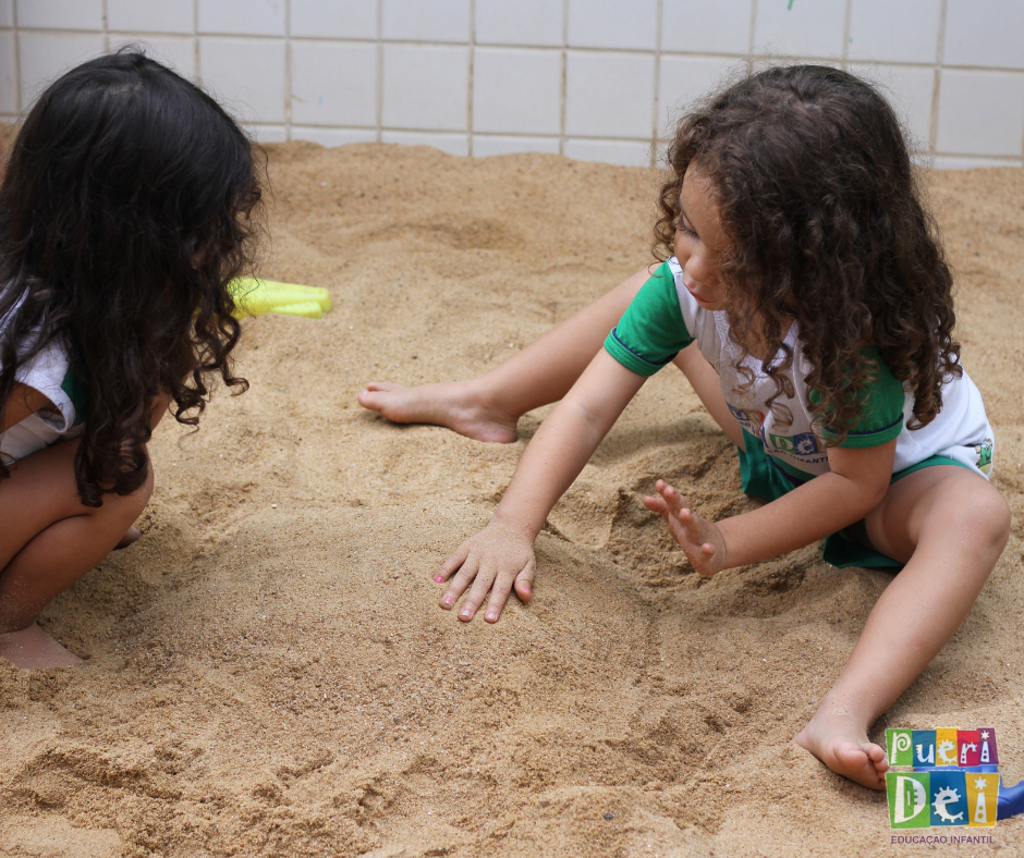 Meu filho não gosta de pisar na areia - como ajudar?